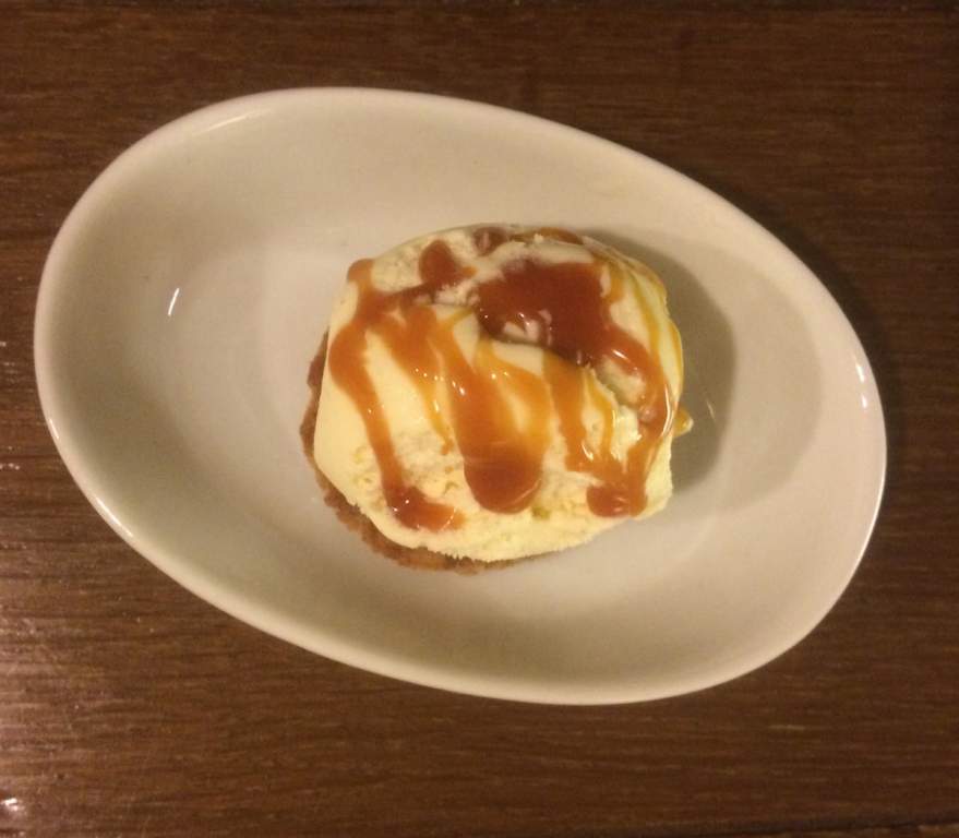 122 Ijs met stroopwafel en Chili Caramelz